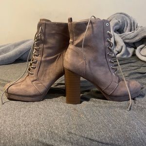 Gorgeous tan boots from Charlotte Russe. In amazing condition.